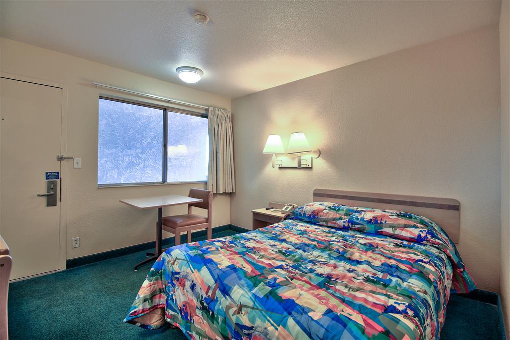 Budgetel Inn & Suites Yuma Room photo